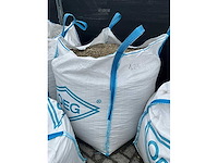 Bigbags inhoudende grind (2x) - afbeelding 3 van  5