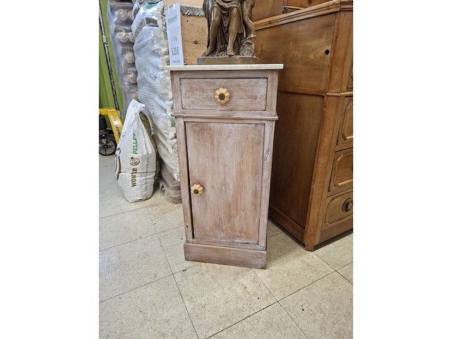 Bijzet kast - afbeelding 1 van  3