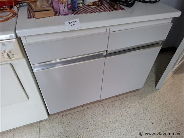 Bijzetkastje - afbeelding 1 van  1