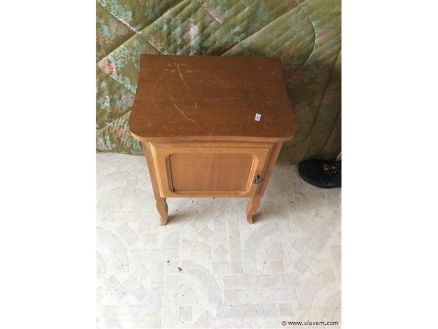 Bijzetkastje - afbeelding 1 van  2