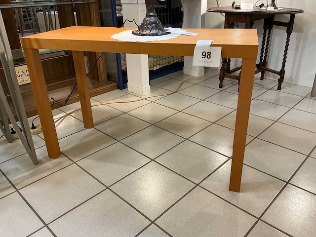 Bijzettafel en 3x tabouret - afbeelding 2 van  5