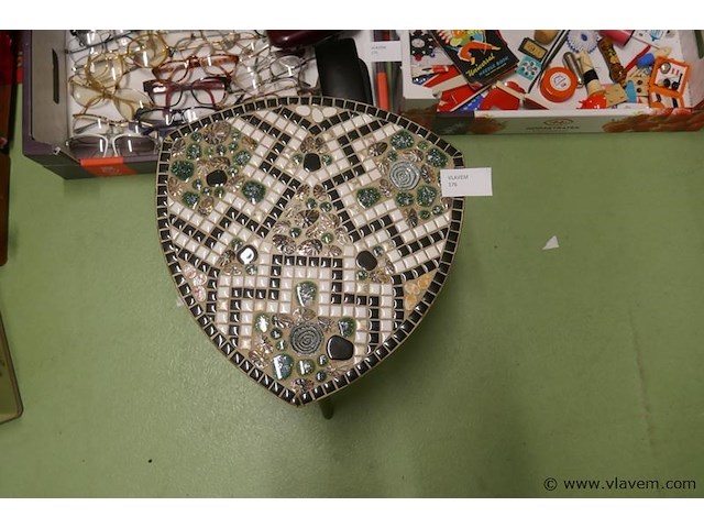 Bijzettafeltje met mozaiek - afbeelding 2 van  2