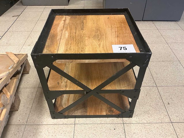 Bijzettafeltje - afbeelding 1 van  3