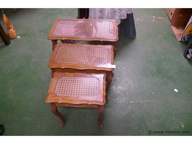 Bijzettafeltjes - afbeelding 1 van  1