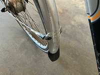 Bikkel elektrische fiets met lader en accu - afbeelding 1 van  3