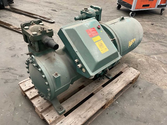 Bilzer csh8561-125y-40d koelcompressor - afbeelding 2 van  5