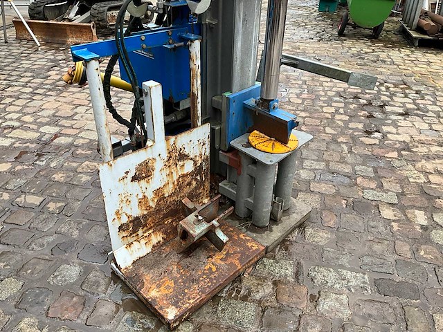 Binderberger kliefmachine 30 ton - afbeelding 14 van  18