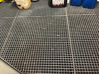 Bioveiligheidskast met inhoud - afbeelding 6 van  8