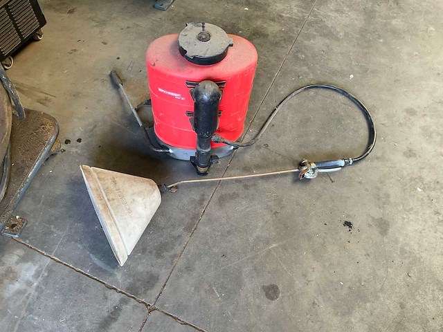 Birchmeier veldspuit - afbeelding 2 van  3