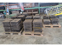 Birco grote partij afdekplaten kabelgoot - afbeelding 1 van  6