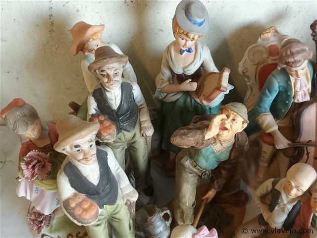 Biscuit beelden. 18 stuks - afbeelding 2 van  6