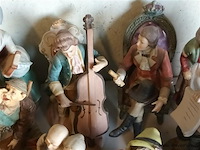 Biscuit beelden. 18 stuks - afbeelding 5 van  6