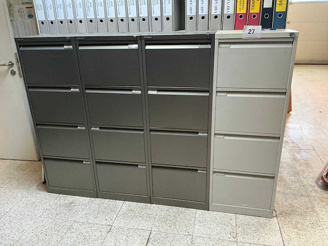 Bisley dossierkast (4x) - afbeelding 1 van  7