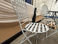 Bistrotafel en stoelen - afbeelding 2 van  3