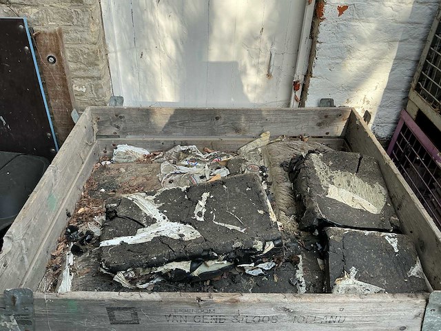 Bitumen 600 kilo - afbeelding 1 van  3