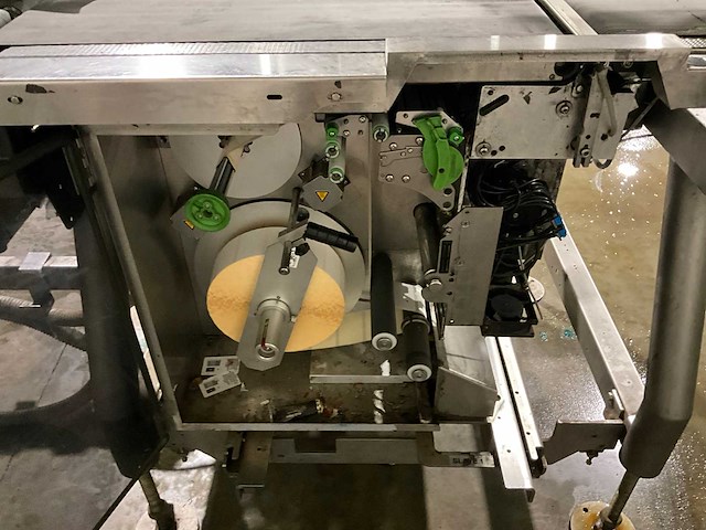 Bizerba glm-i automatische afweeg en labelmachine - afbeelding 4 van  16