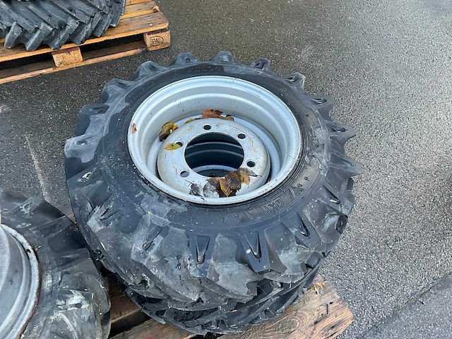 Bkt 10.0/75-15.3 band met velg (3x) - afbeelding 2 van  8