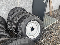 Bkt 10.5-20 mpt banden graafmachine iveco (4x) - afbeelding 1 van  3