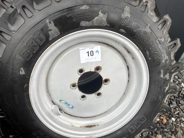 Bkt 10.5-20 mpt banden graafmachine iveco (4x) - afbeelding 3 van  3