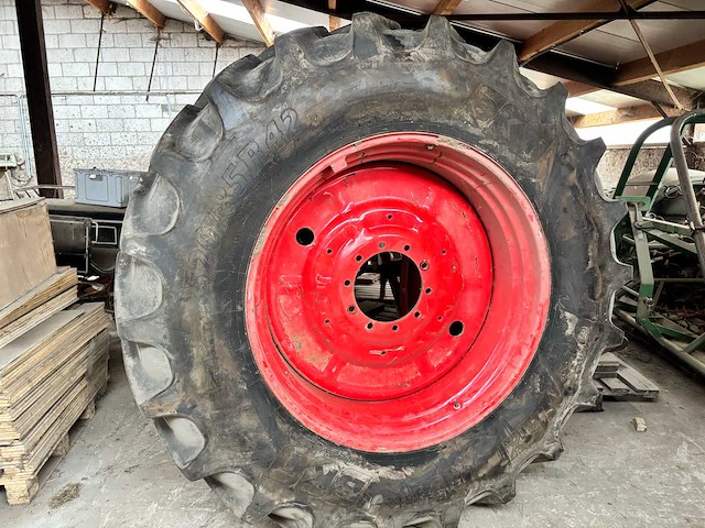 Bkt 520/85 r42 band op velg - zeer goede staat (2x) - afbeelding 6 van  13