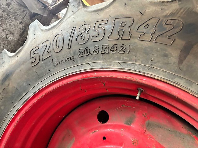 Bkt 520/85 r42 band op velg - zeer goede staat (2x) - afbeelding 4 van  13