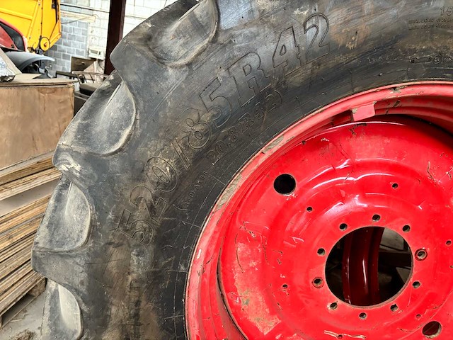 Bkt 520/85 r42 band op velg - zeer goede staat (2x) - afbeelding 7 van  13