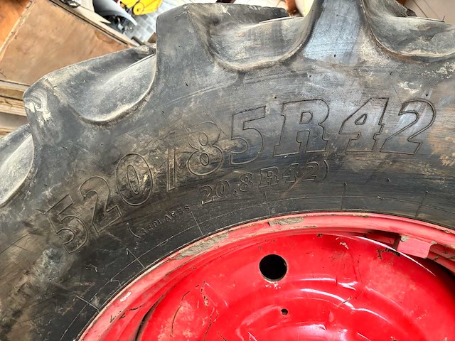 Bkt 520/85 r42 band op velg - zeer goede staat (2x) - afbeelding 9 van  13