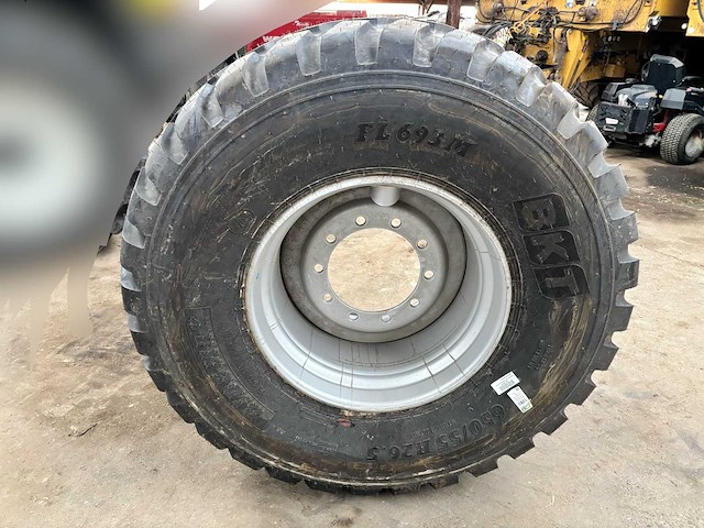 Bkt 650/55 r26.5 band op velg - ongebruikt - afbeelding 6 van  11