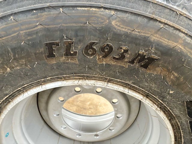 Bkt 650/55 r26.5 band op velg - ongebruikt - afbeelding 6 van  7