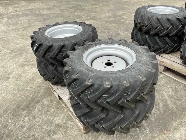 Bkt as504 band met velg (4x) - afbeelding 1 van  6