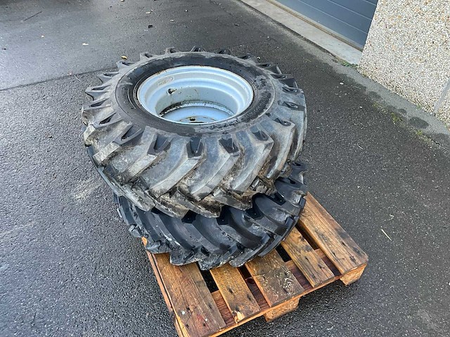 Bkt band met velg (2x) - afbeelding 1 van  7