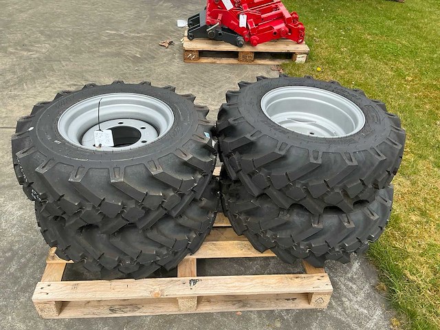 Bkt mp567 band met velg (4x) - afbeelding 2 van  7