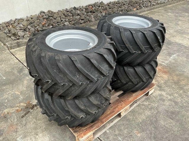 Bkt tr313 band met velg (4x) - afbeelding 2 van  6