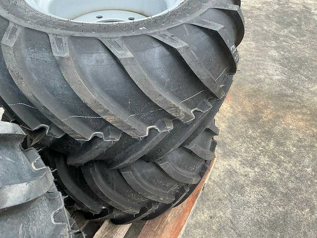Bkt tr313 band met velg (4x) - afbeelding 2 van  3