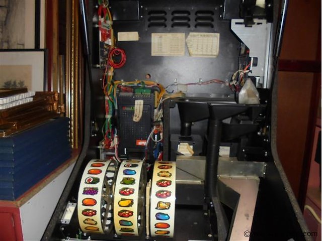 Black-bull gokautomaat - afbeelding 7 van  9