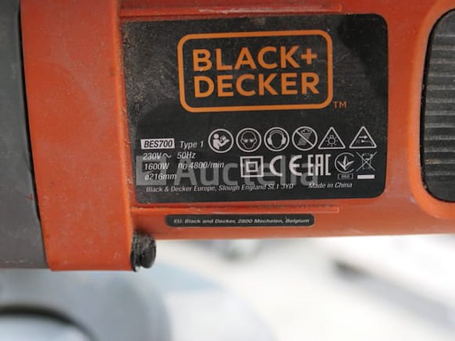 Black & decker bes700 verstekzaag en opvouwbare voet - afbeelding 2 van  9