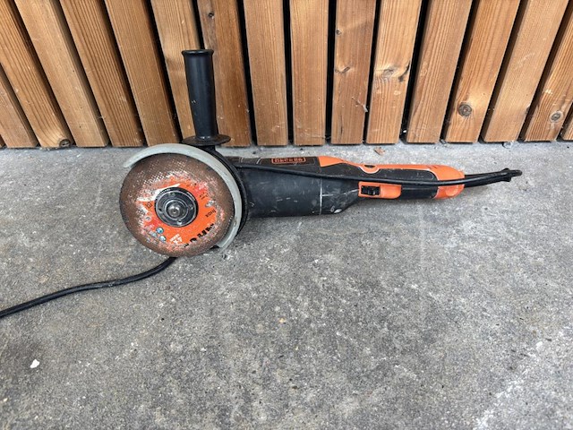 Black & decker haakse slijper - afbeelding 1 van  3