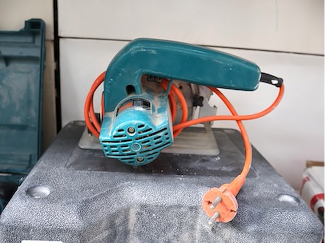 Black & decker inkortzaag - afbeelding 3 van  5