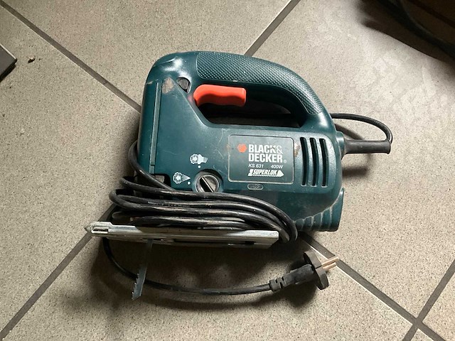 Black & decker ks 631 decoupeerzaag - afbeelding 1 van  4