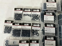 Black line mix kavel diverse bevestigingsmaterialen - afbeelding 2 van  9