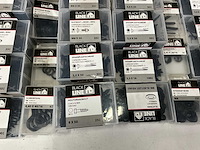 Black line mix kavel diverse bevestigingsmaterialen - afbeelding 6 van  9