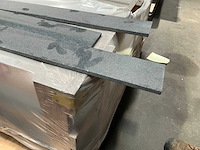 Black pearl skin touch partij natuursteen plinten ca 120 lm - afbeelding 3 van  4