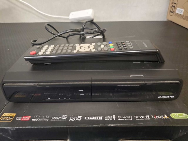 Blackbox / rebox - ci / re-4200hd pvr - 2x satelite receiver - afbeelding 4 van  5