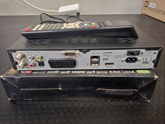 Blackbox / rebox - ci / re-4200hd pvr - 2x satelite receiver - afbeelding 5 van  5