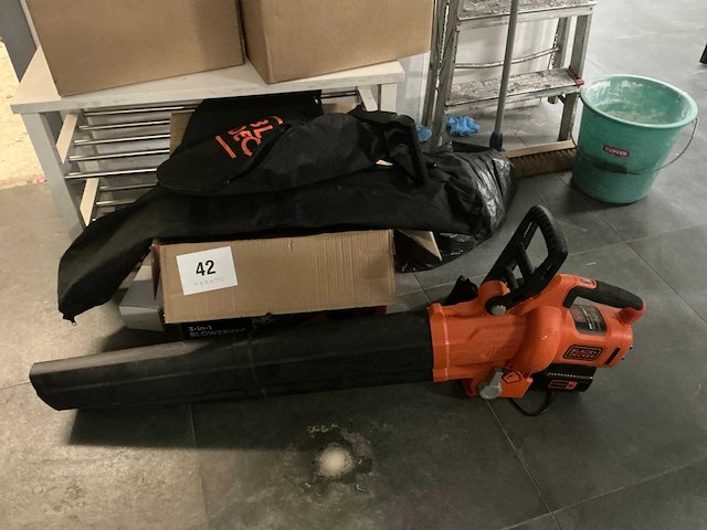 Black+decker accu bladblazer - afbeelding 1 van  2