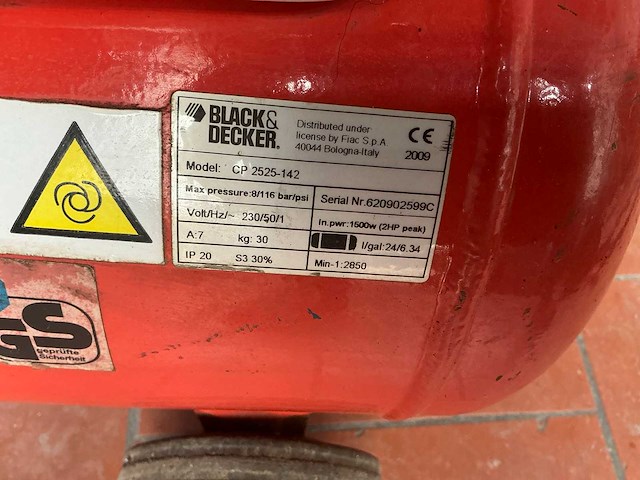 Black&decker cp2525-142 luchtcompressor - afbeelding 6 van  7