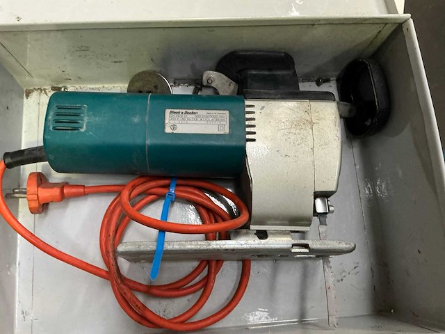 Black&decker dn 39/d 21 decoupeerzaag - afbeelding 2 van  3