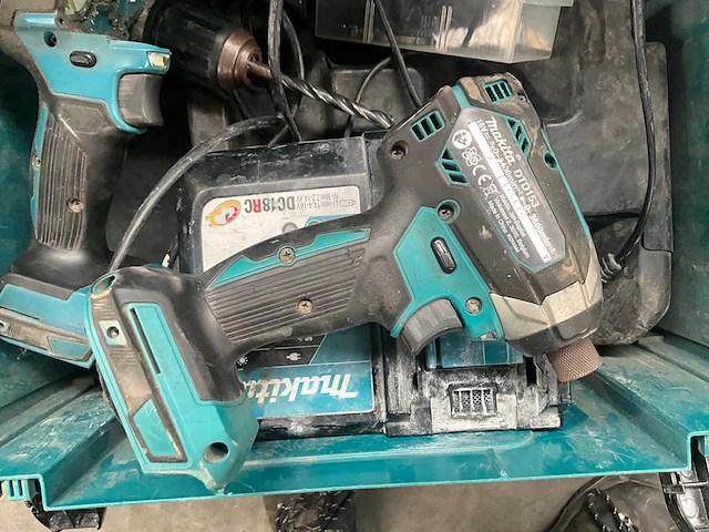Black&decker kw900e bovenfrees en diversen makita - afbeelding 7 van  9