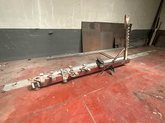Blackhawk hydraulische carrosserie richtbank/trekbank met railsysteem - afbeelding 5 van  6