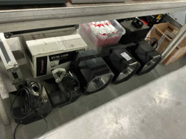 Blacklight (5x) - afbeelding 1 van  3